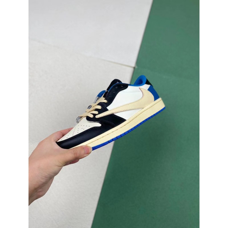 NIKE Travis Scott x Air Jordan 1 Low OG 