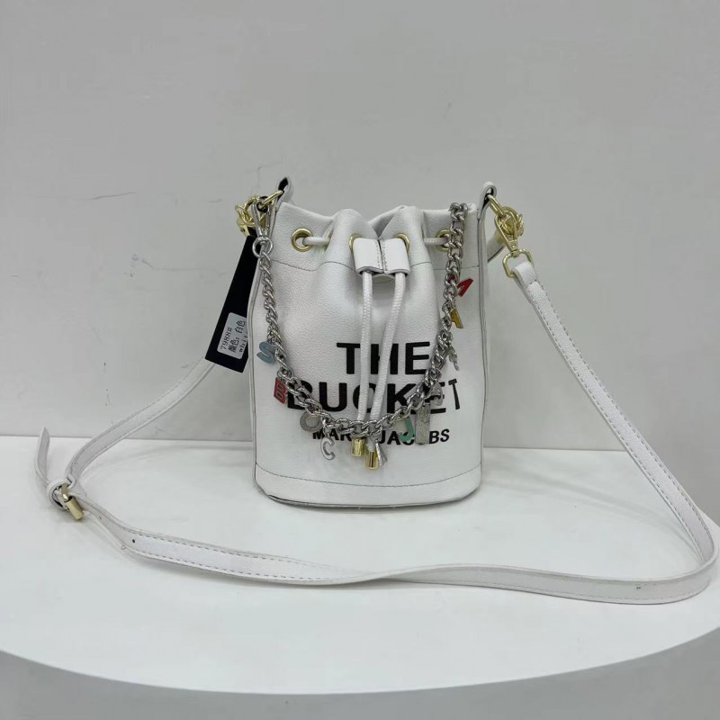 bucket bag with Chain woman Fashion bag free USPS shipping size:22*16cm 