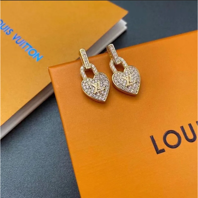 Fashion styles earring Free shipping 