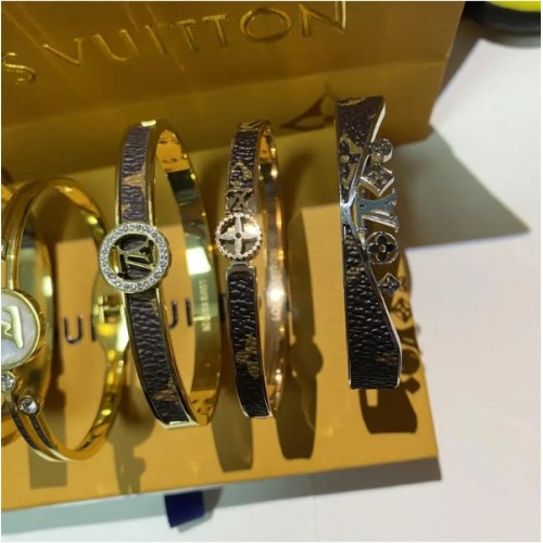 Good quality luxurious Bracelet Free Shipping 