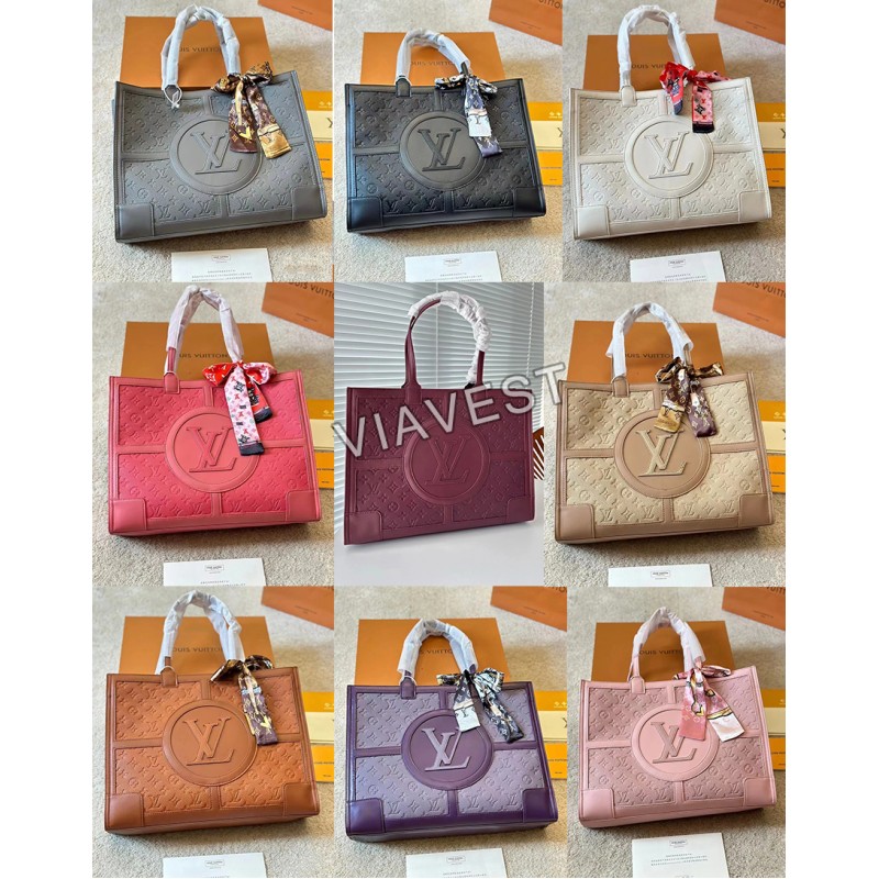 High quality stylish Tote bag size:43*33cm Free shipping 