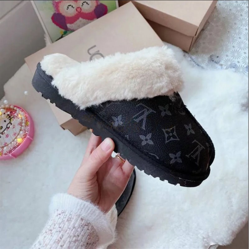 Fashion Slipper for women with box Free shipping 