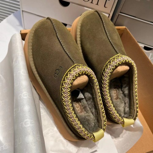 1 Pair fashion snow boots with box UG for women free shipping 