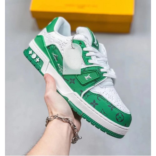 Top quality A Set sneaker shoes and Green Jacket Free shipping